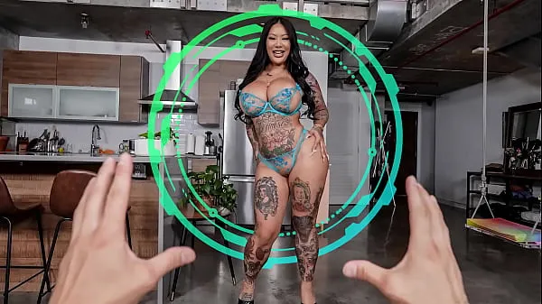 Assista SEX SELECTOR - A deusa asiática tatuada e curvilínea Connie Perignon está aqui para brincar tubo de energia