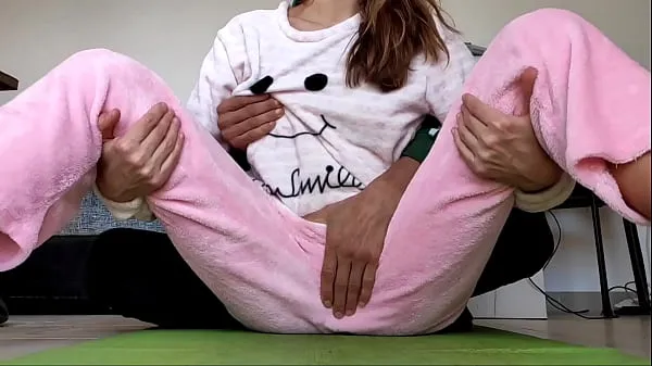 شاهد asian amateur real homemade teasing pussy and small tits fetish in pajamas أنبوب الطاقة