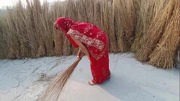 Xem Indian xxx maid wife outdoor fucking ống năng lượng